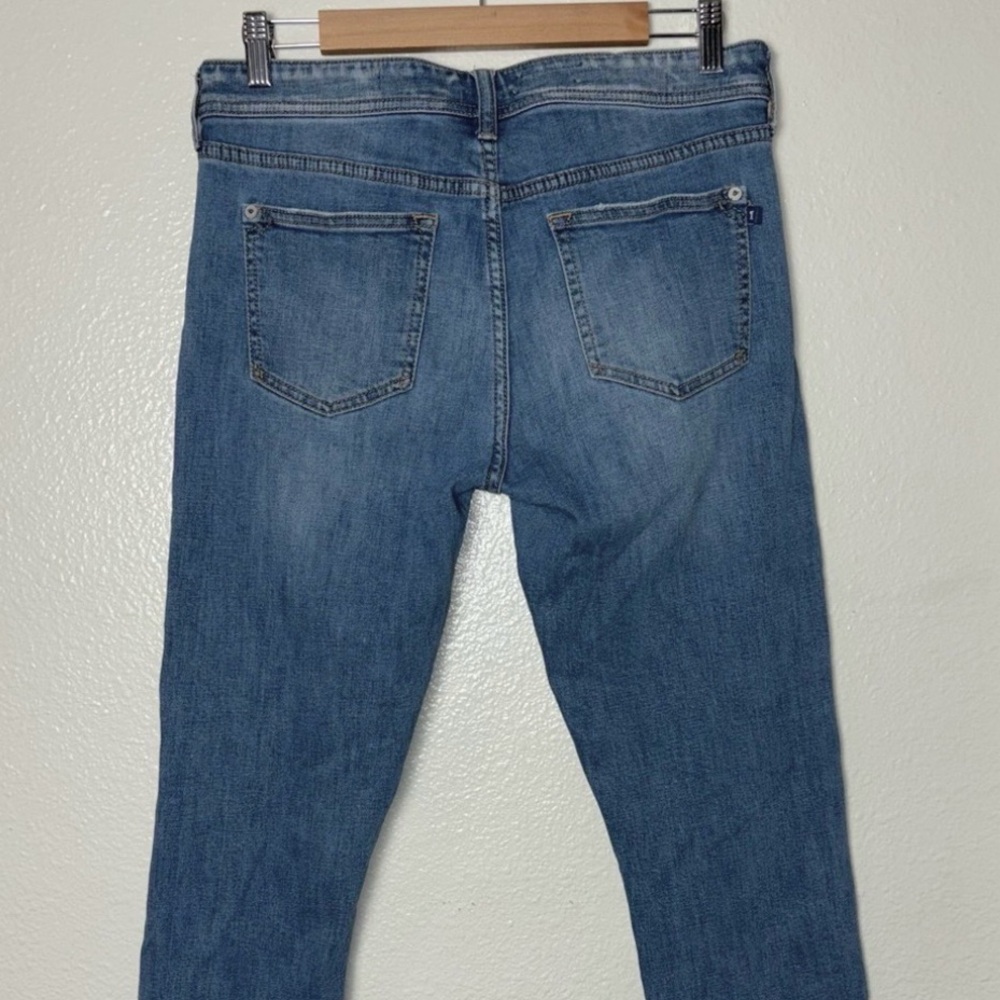 Pilcro Slim Boyfriend Crop jeans Woman's Size 29 distressed - Picture 11 of 16